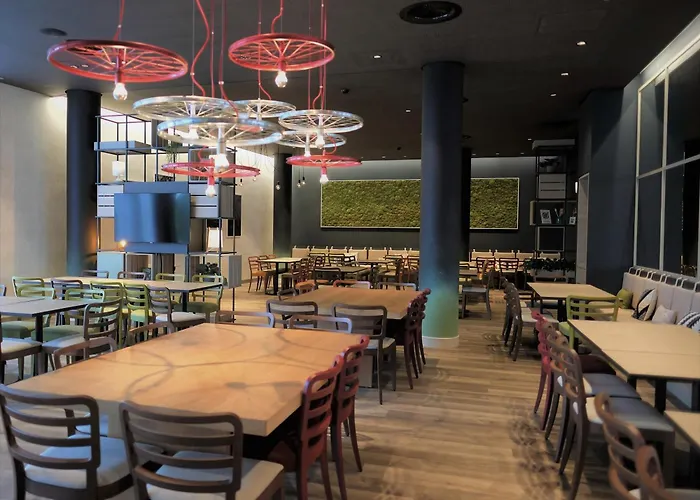 Intercityhotel Amsterdam Schiphol AirportAirport Hotel